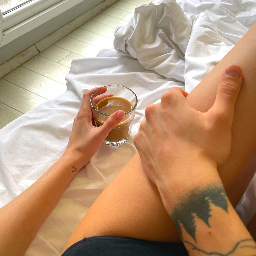 sugar baby with sugar daddy in bed
