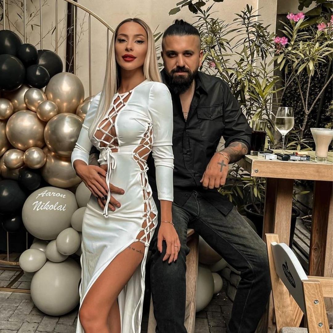 sugar daddy with sugar baby on event
