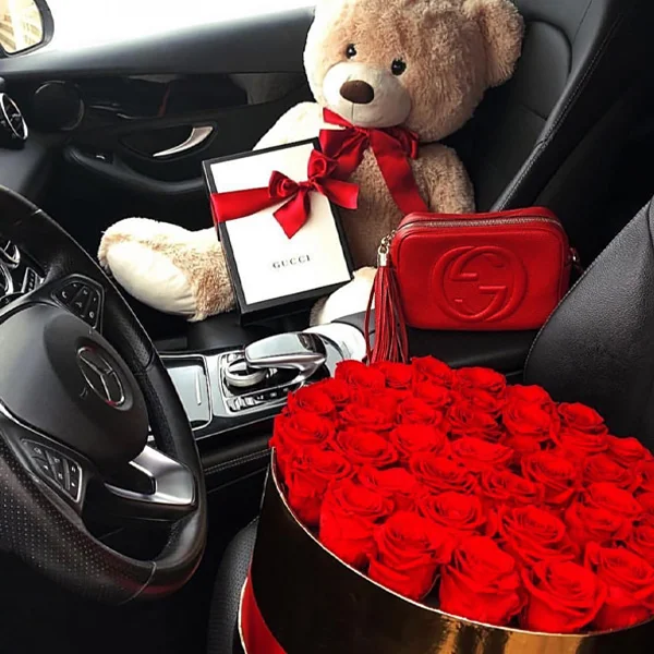 teddy bear with roses