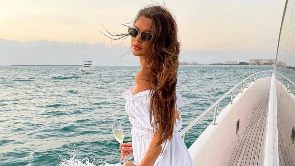 sugar baby on yacht