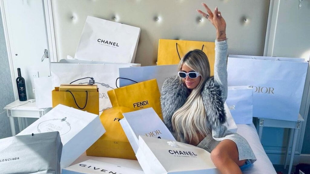 sugar baby with presents