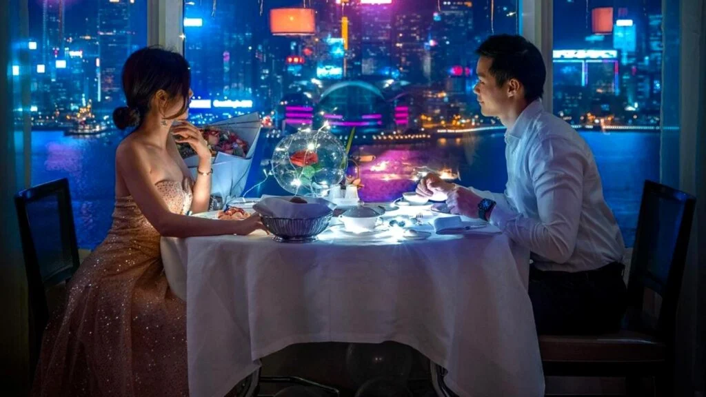sugar baby and sugar daddy in a fancy restaraunt