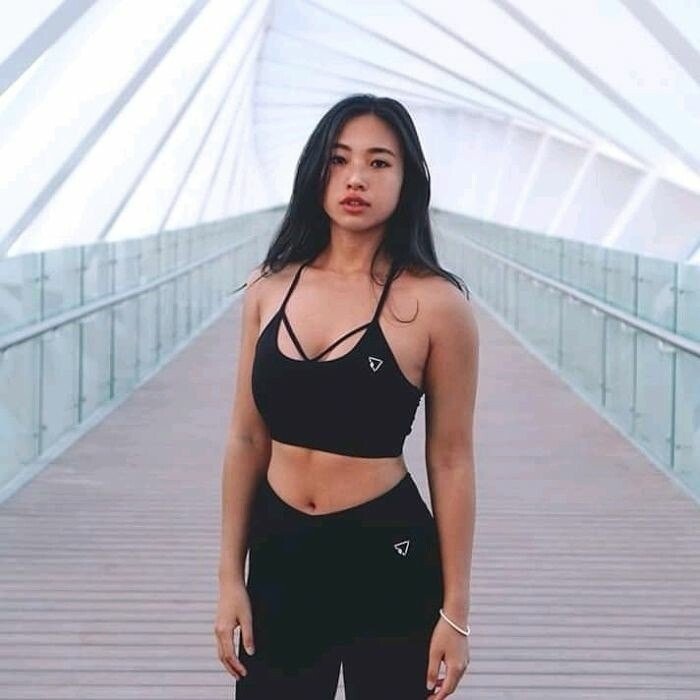 elllaaaaxx Profile image 1