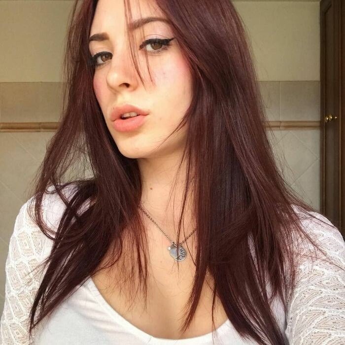 Hazel W Profile image 2