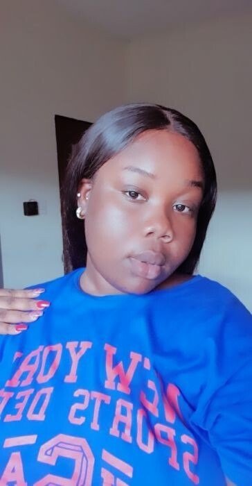 lexus la roseee Profile image 1