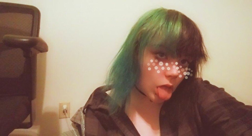 HoneyBuns244 Profile image 2