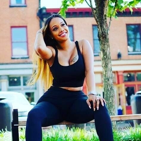 miakiki01 Profile image 1